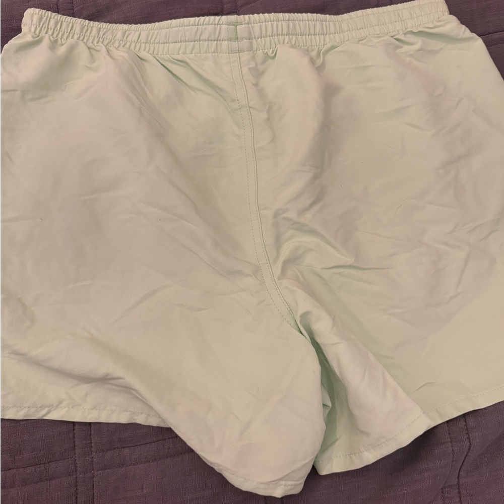 Patagonia women’s Light Green Swim/Active Shorts - Picture 4 of 4